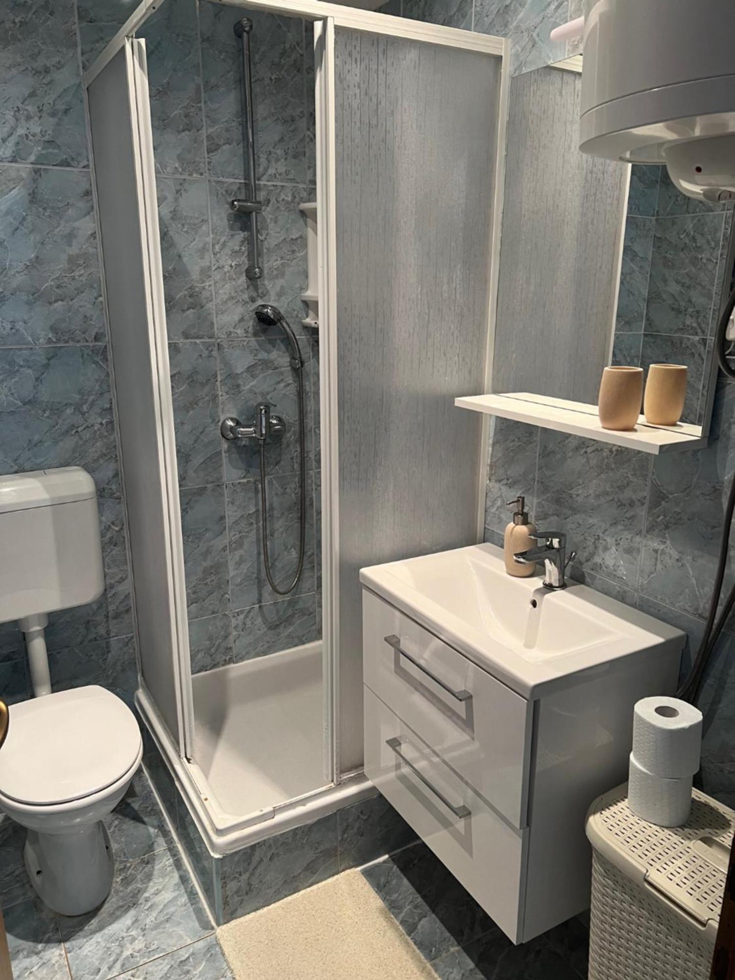 Apartmani Anna Vir Exterior foto